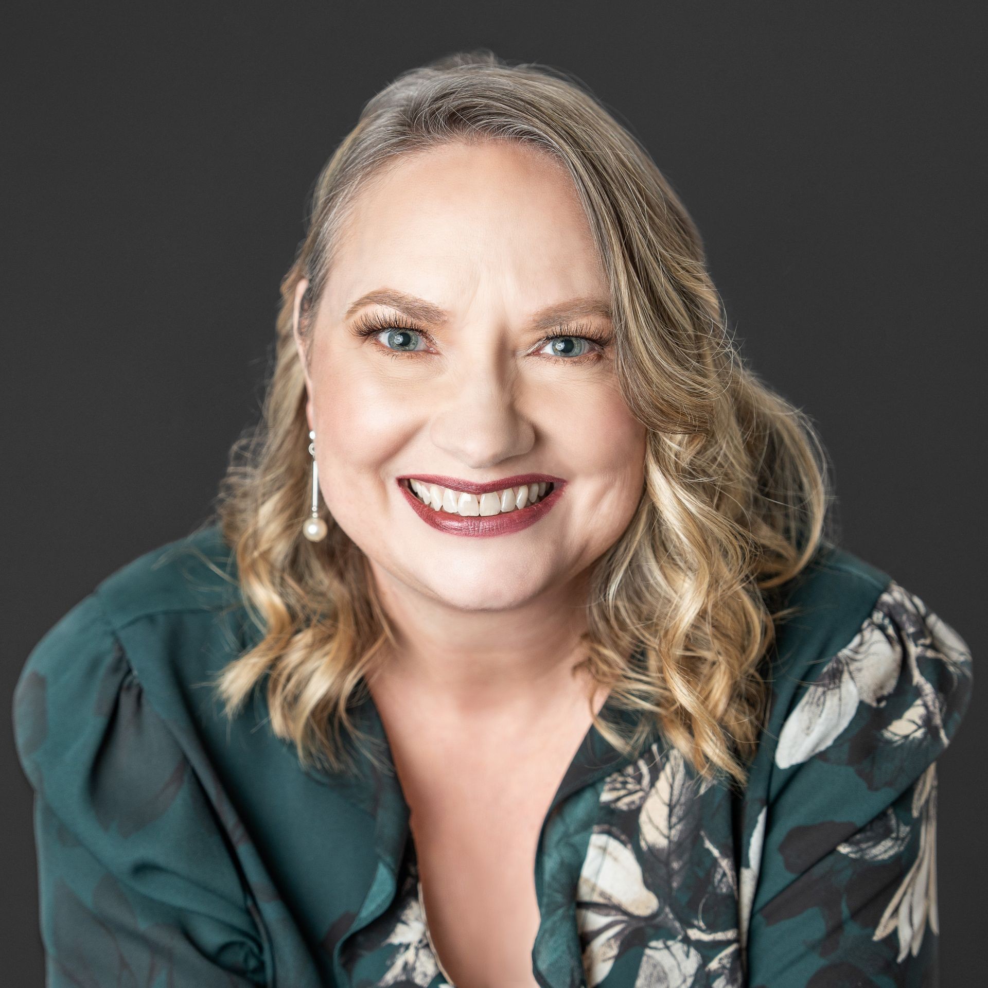 Dana Neuts, founder and owner of Virtually Yourz LLC